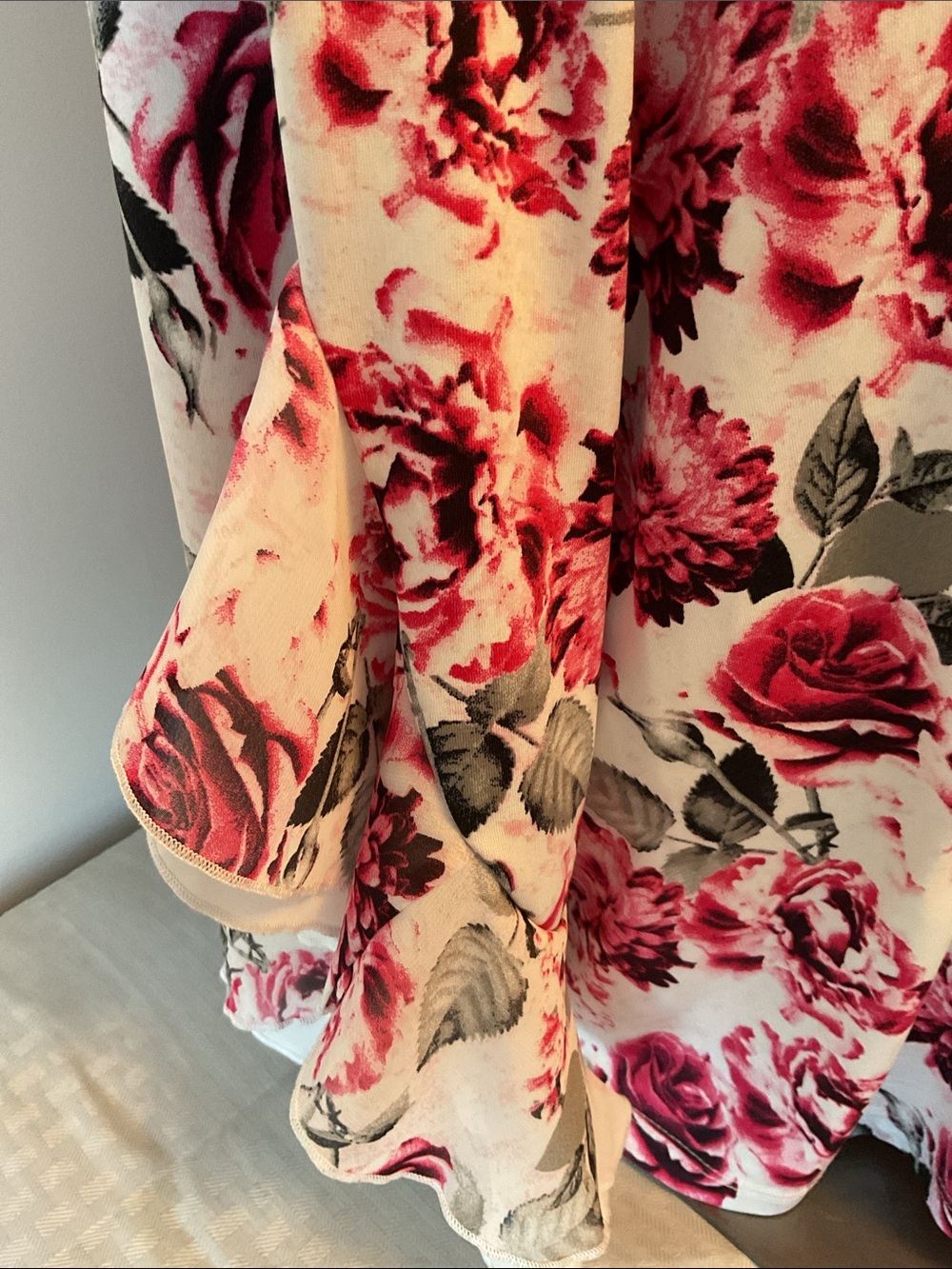 Laura Floral Top With Flutter Sleeve - Picture 3 of 7